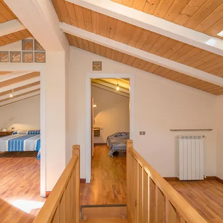 Casa Flora Монтеверди-Мариттимо